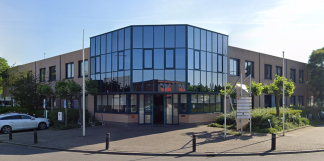 Bedrijvenverzamelgebouw de De Houtakker 51 te Bemmel
